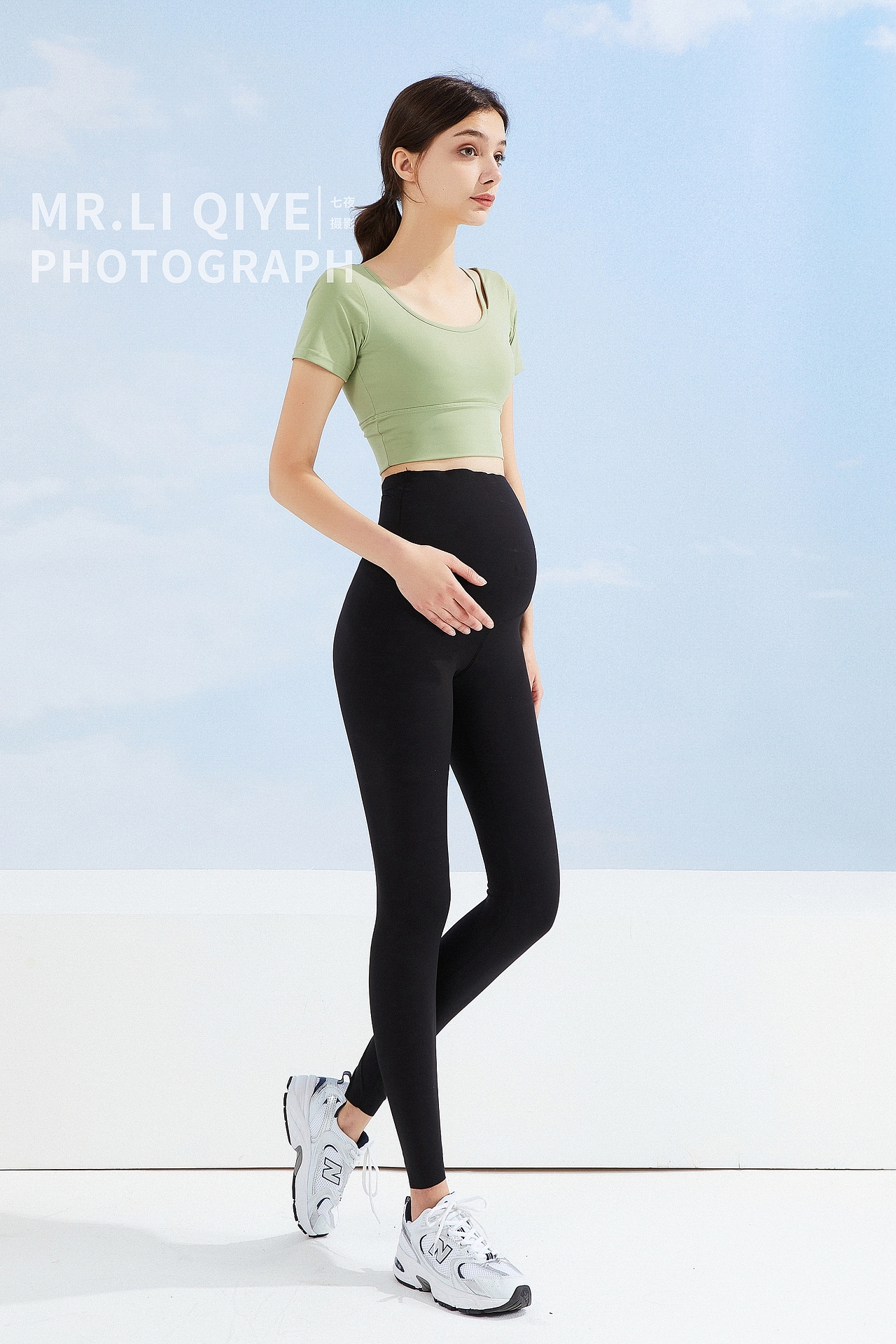 孕妇裤拍摄，鲨鱼裤拍摄  外模女模裤子摄影 拍摄