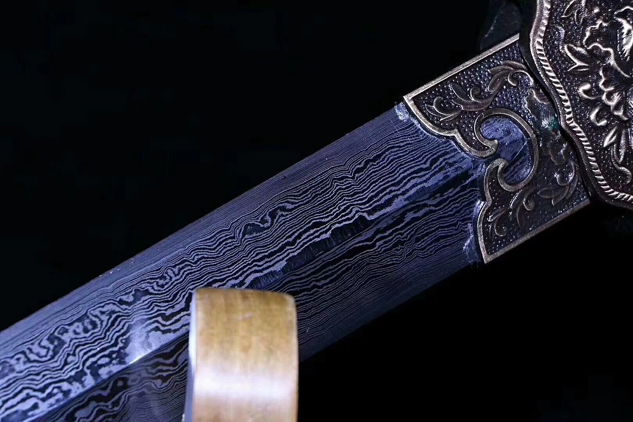 手工锻造之 龙泉剑中之精品 百兵之君