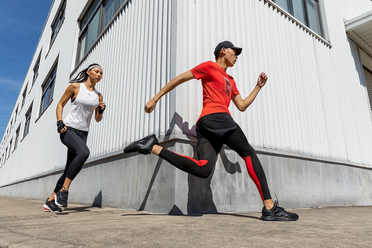 Reebok运动线（图ZMjI5NjkxMDQw） - 时尚/艺术摄影 - 站酷设计师Sen_原创素材 - 站酷ZCOOL