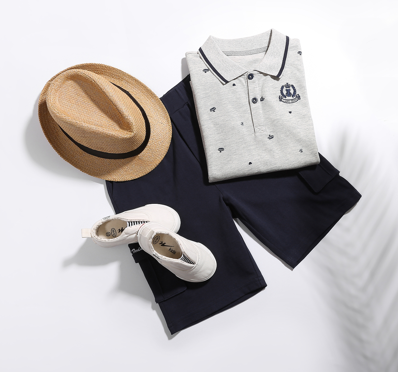 童装造型（图ZMTE3MjI2NDMy） - 产品摄影 - 站酷设计师标点视觉摄影原创素材 - 站酷ZCOOL