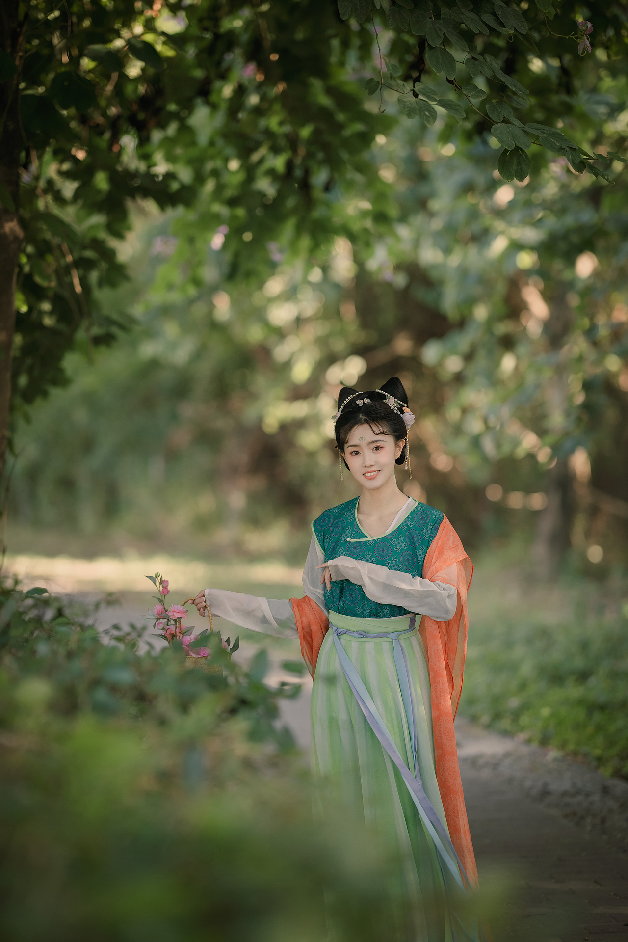 这是你跟闺蜜一起出游的画面吗（图ZMjg4NTEyMDAw） - 人像摄影 - 站酷设计师鹿亦原创素材 - 站酷ZCOOL