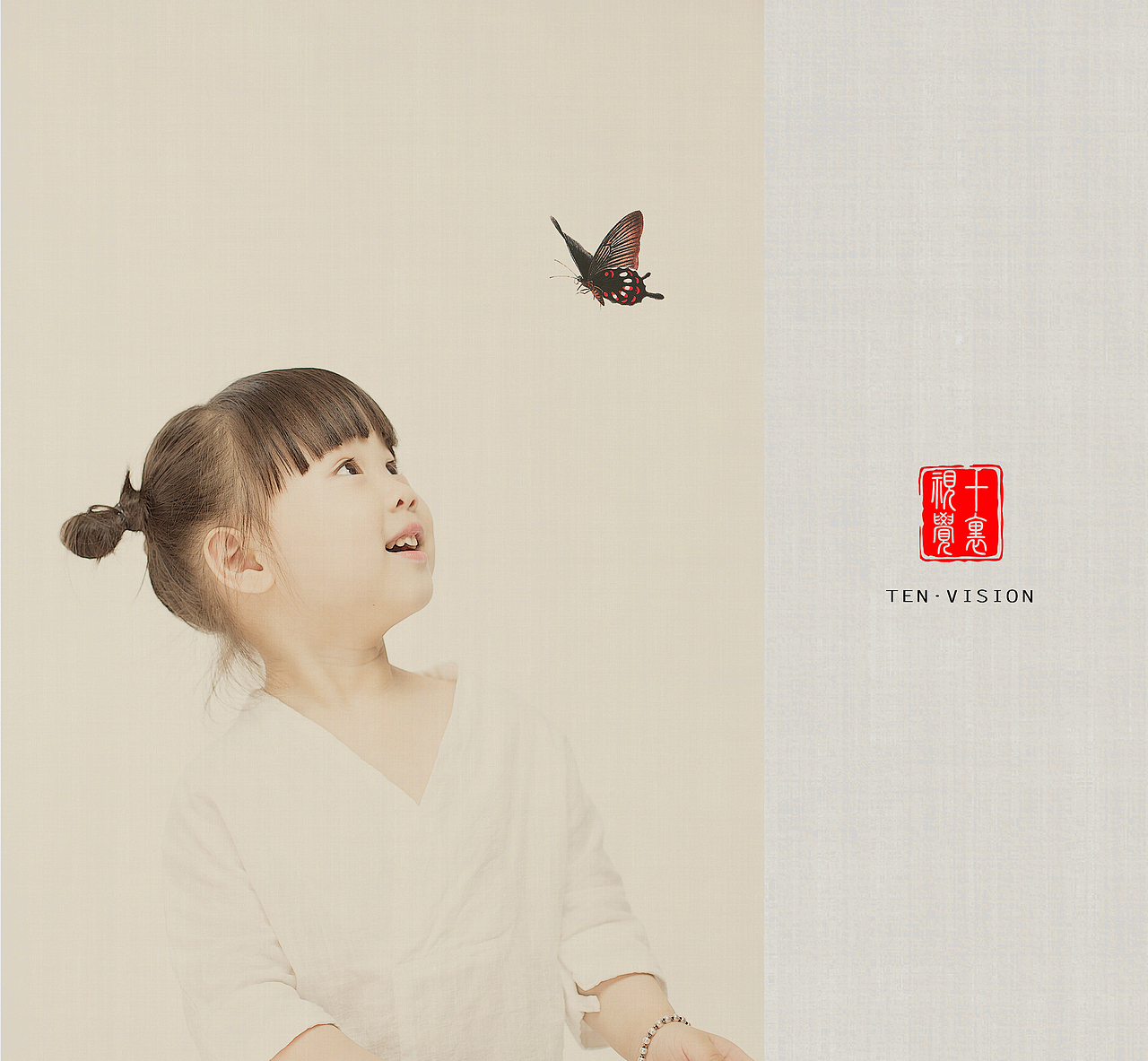 她说：哇，我真漂亮！（可爱的小朋友）（图ZODEzNjc0NjA=） - 人像摄影 - 站酷设计师章小导摄师原创素材 - 站酷ZCOOL