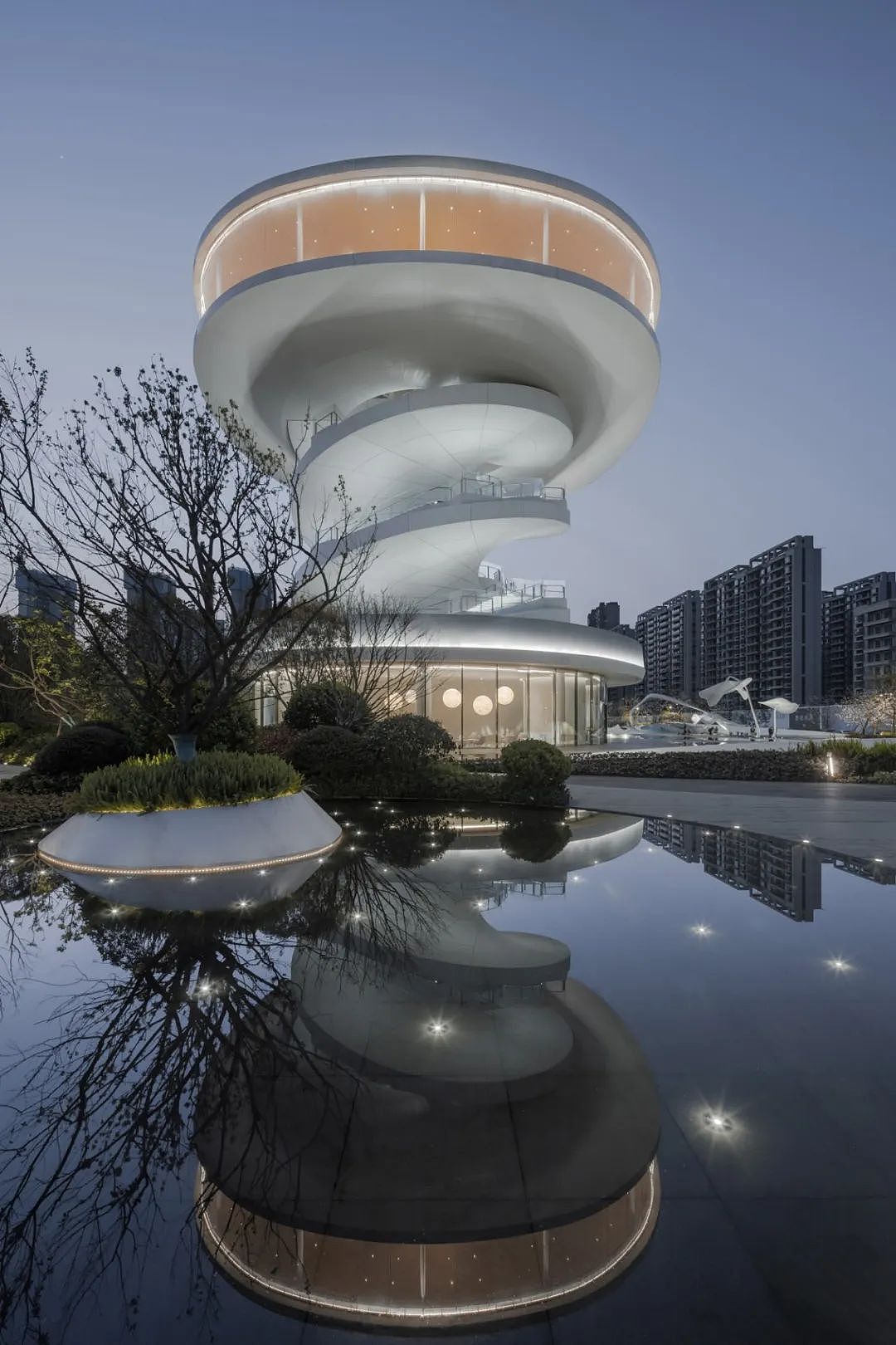 世纪水岸鸟屿浮云