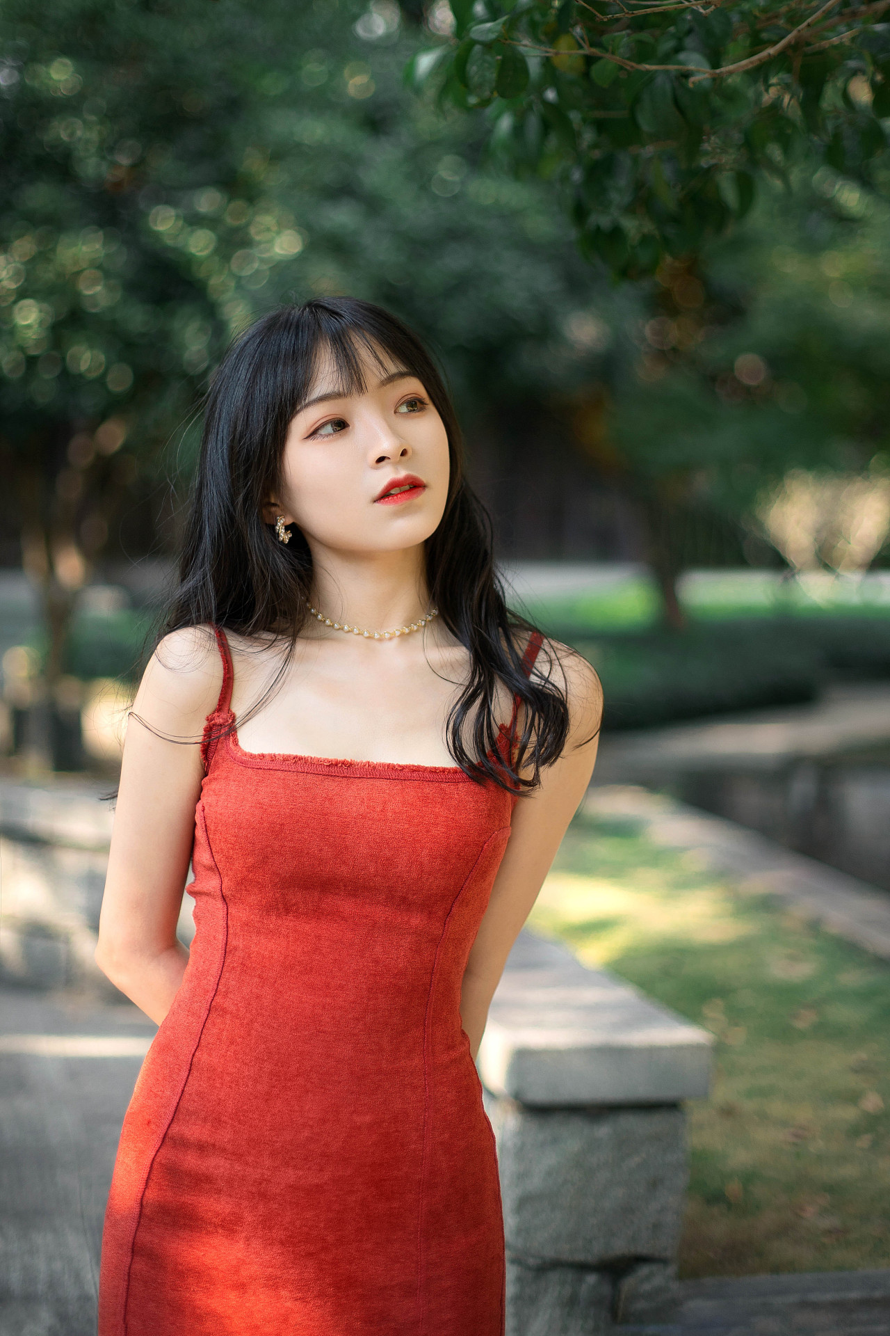 一袭红裙的温柔