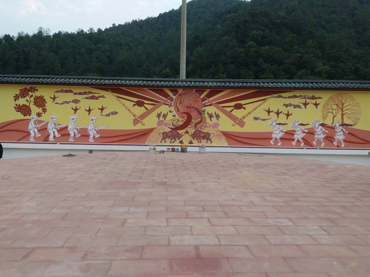 武定苗族文化大花苗支系文化舞台墙体彩绘