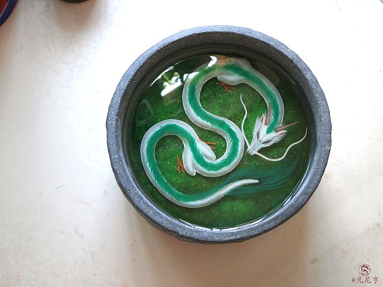 3d树脂画千与千寻里的琥珀川河神白龙