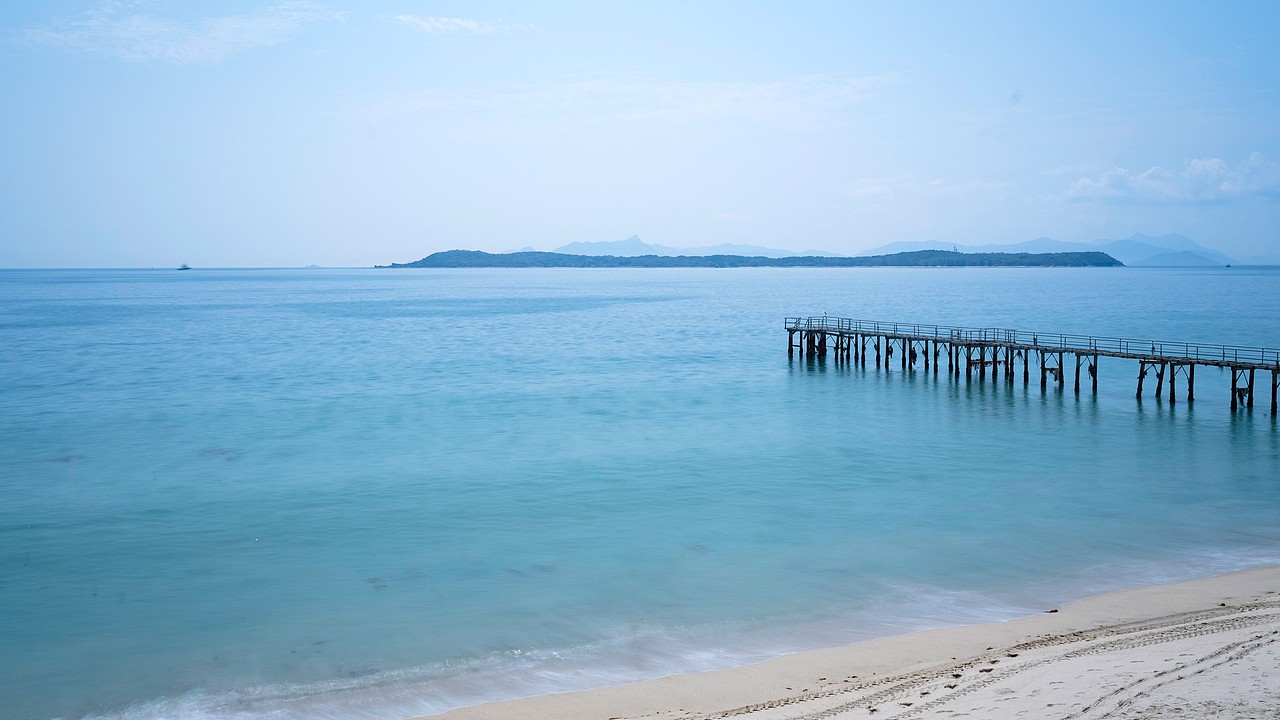 心里有束光,眼里有片海~