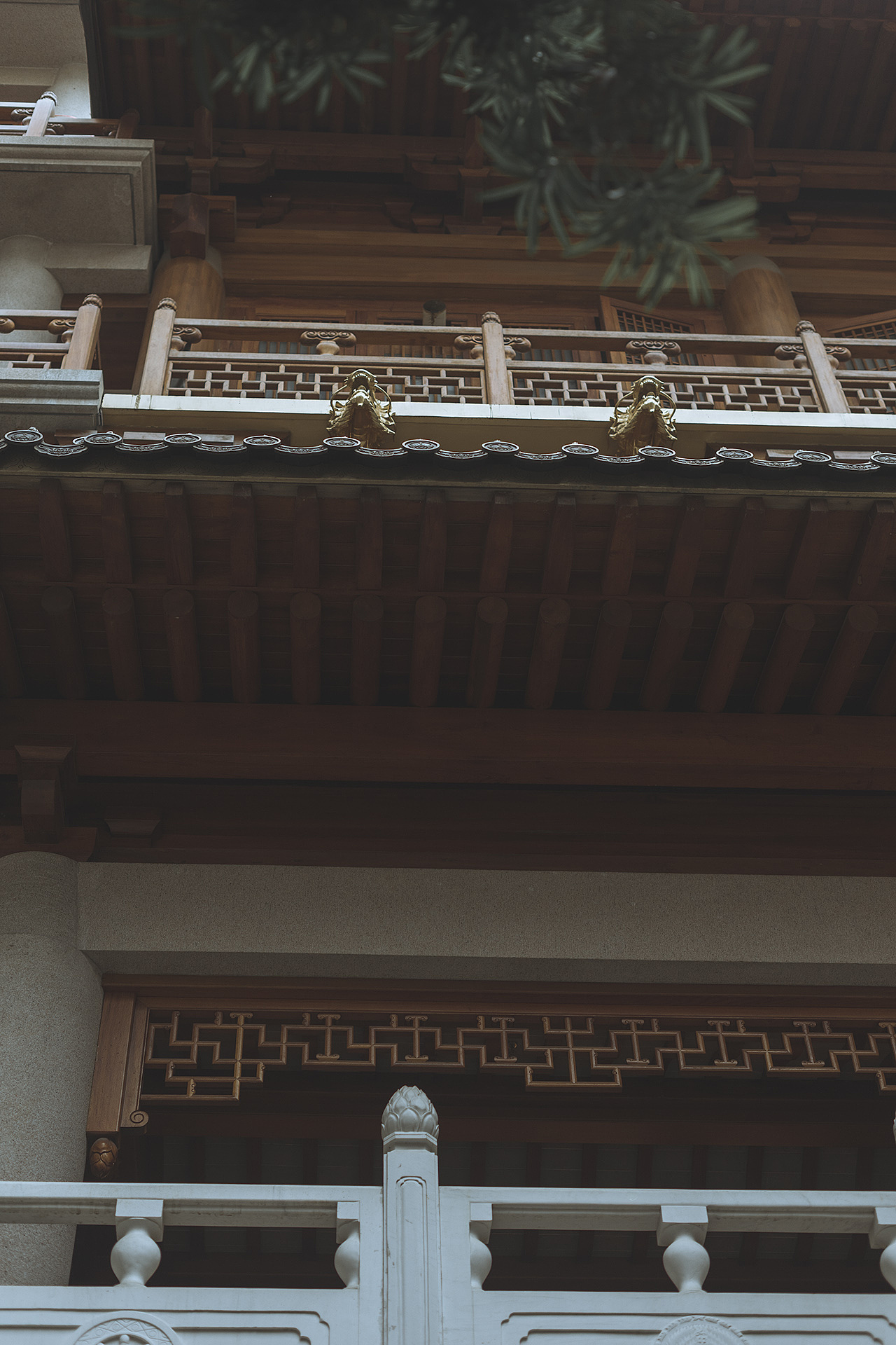 秋 上海 静安寺