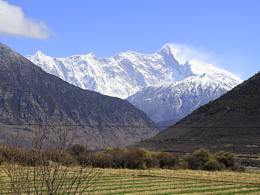 南迦巴瓦峰与雅鲁藏布江