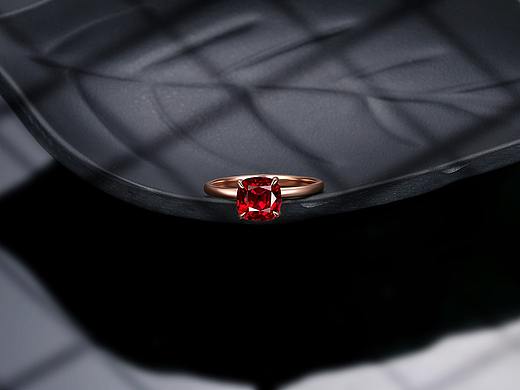 红宝石戒指