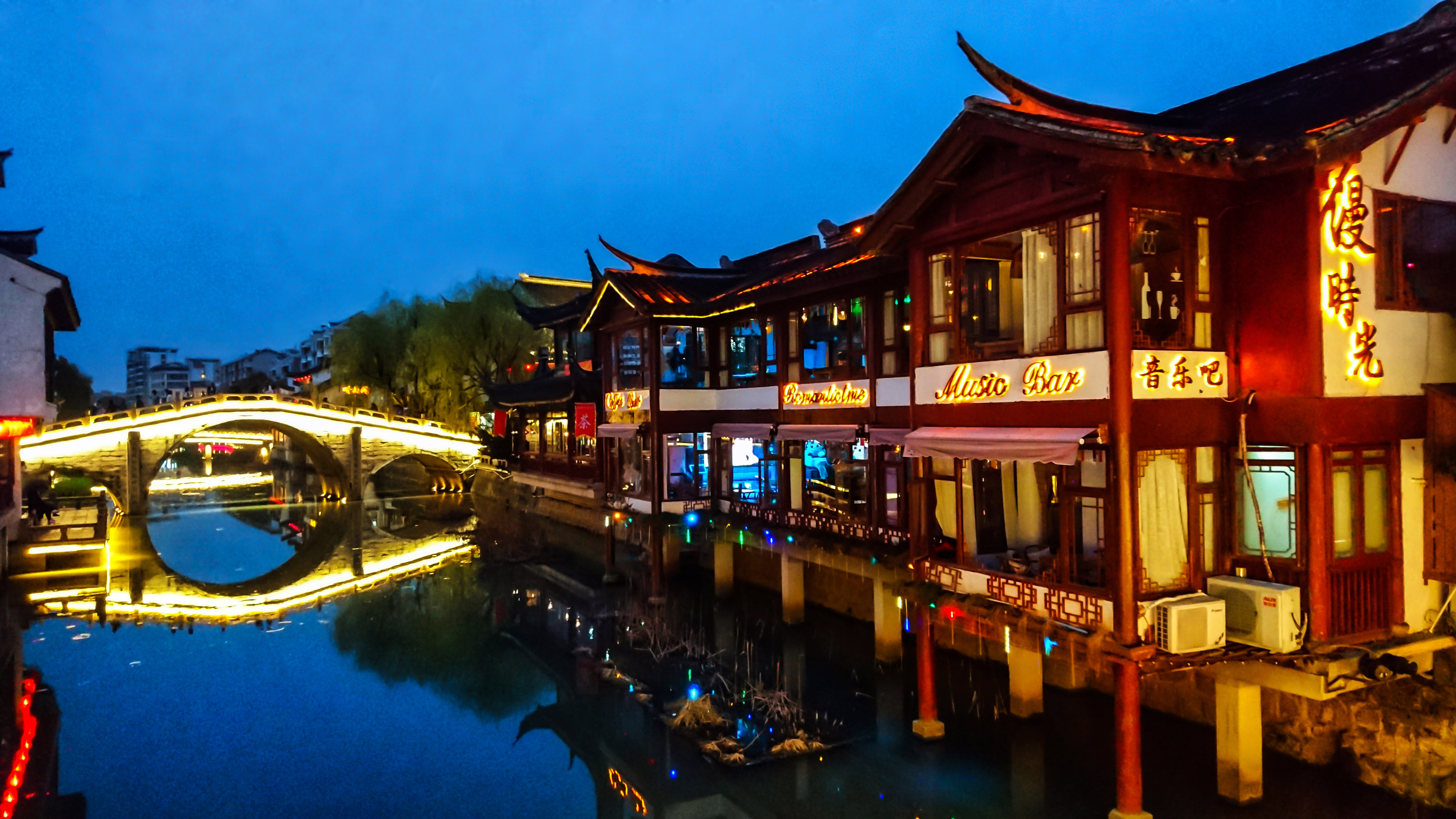 上海夜景七宝老街图片