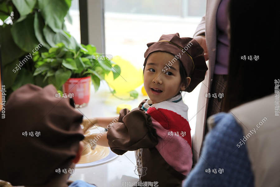 创业加盟动漫陶艺馆赚钱项目