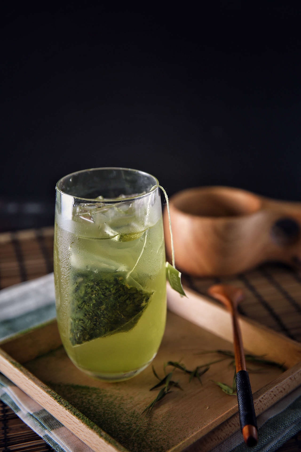 夏日轻画一抹茶（图ZODUwMzM5MzI=） - 产品摄影 - 站酷设计师美食摄影黄油原创素材 - 站酷ZCOOL