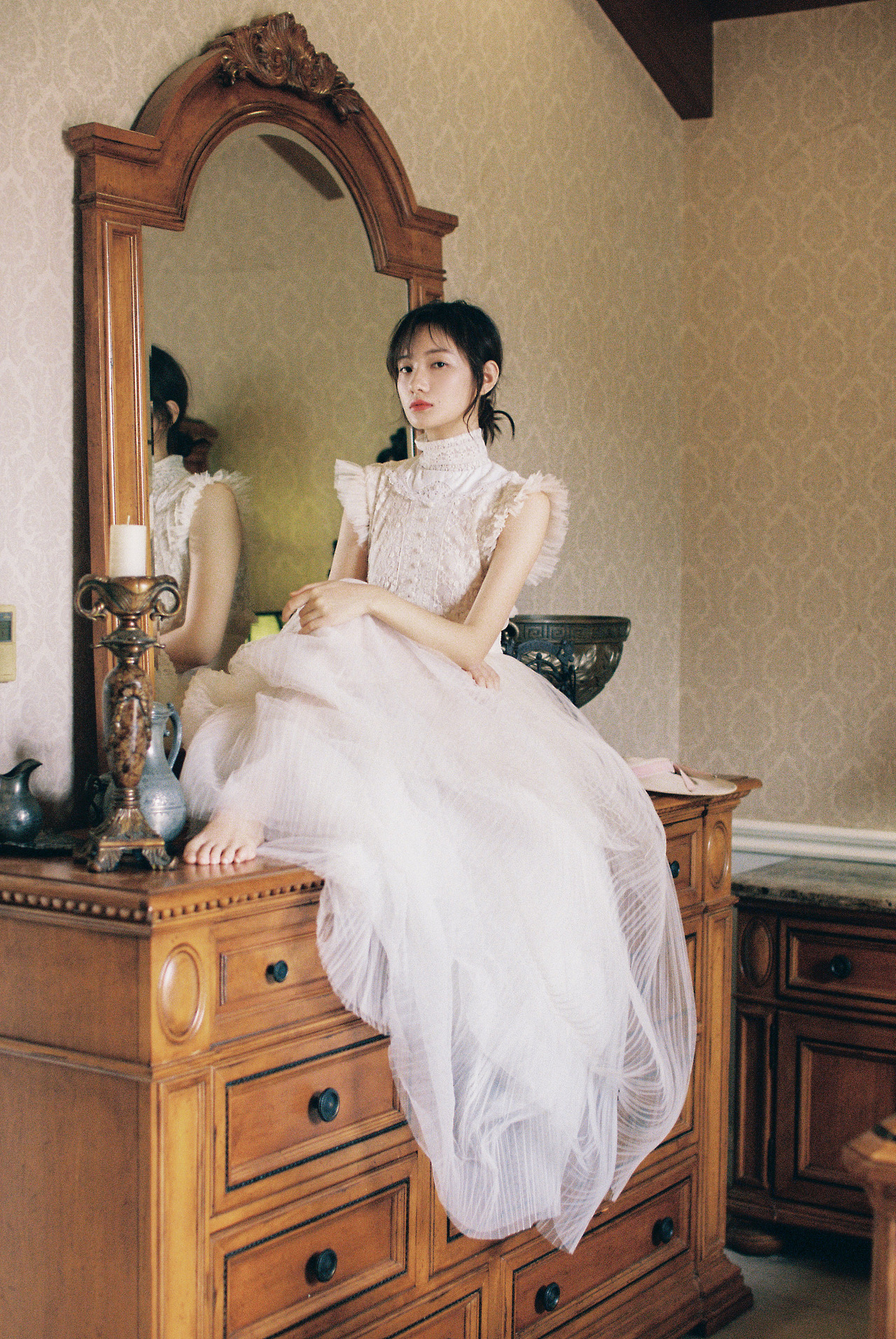 空气中的灰尘都隐约在发光（图ZMTg5MDYxODI4） - 人像摄影 - 站酷设计师文小雨_Elaine原创素材 - 站酷ZCOOL