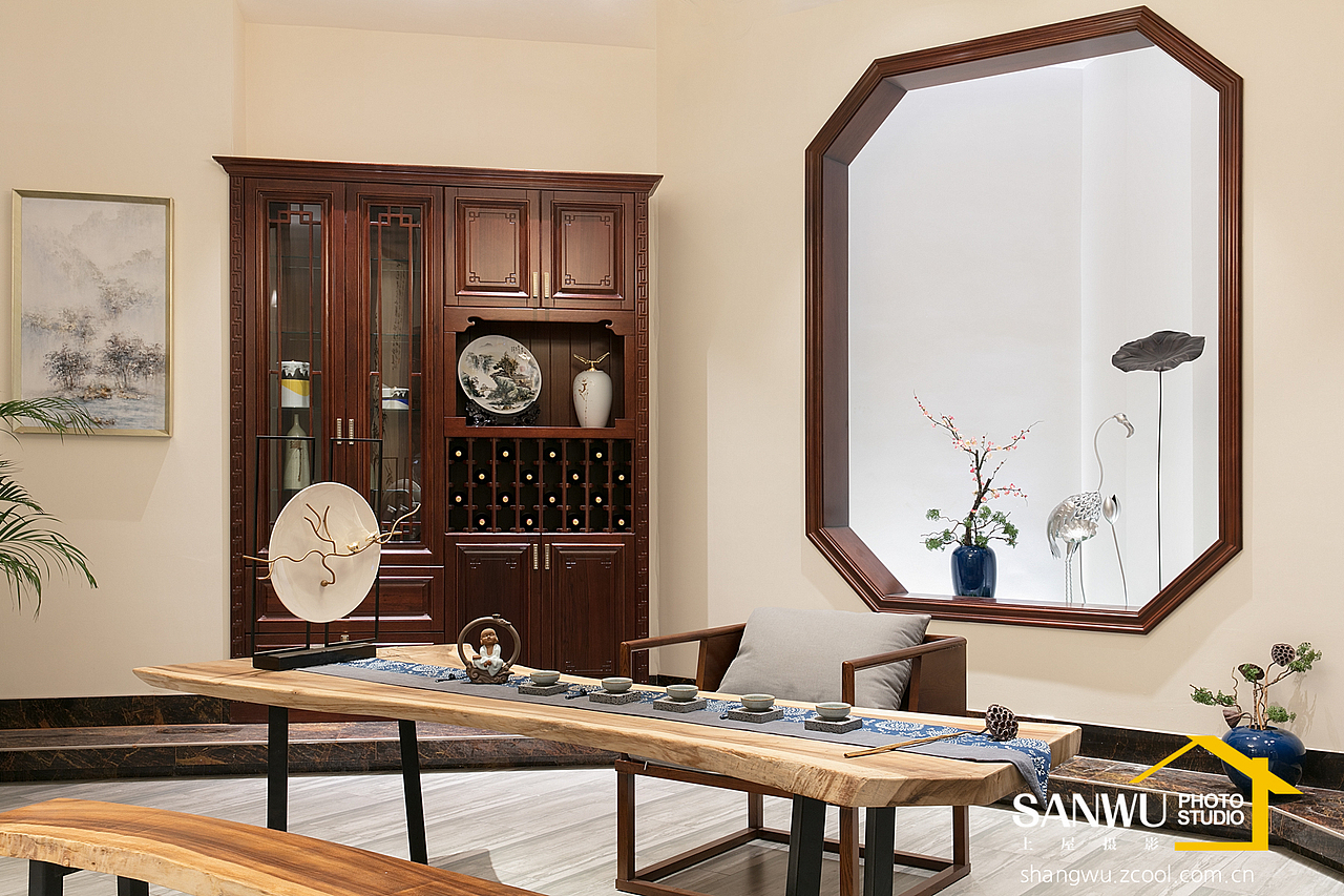 上屋摄影|阿尔·图兰原木展厅