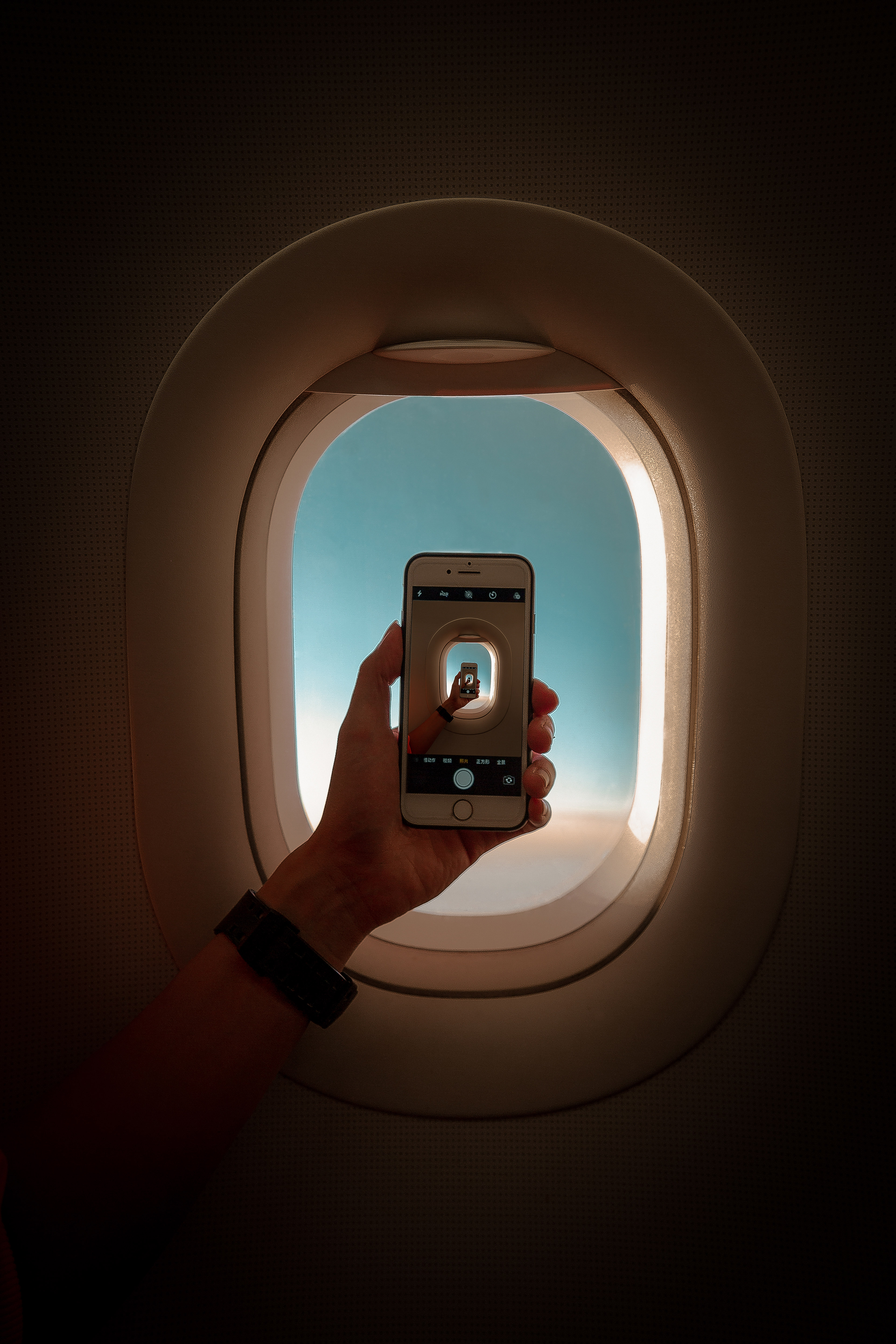 AKA咔咔的个人主页（封面预览） - 主页封面设置 - 站酷设计师AKA咔咔原创素材 - 站酷ZCOOL