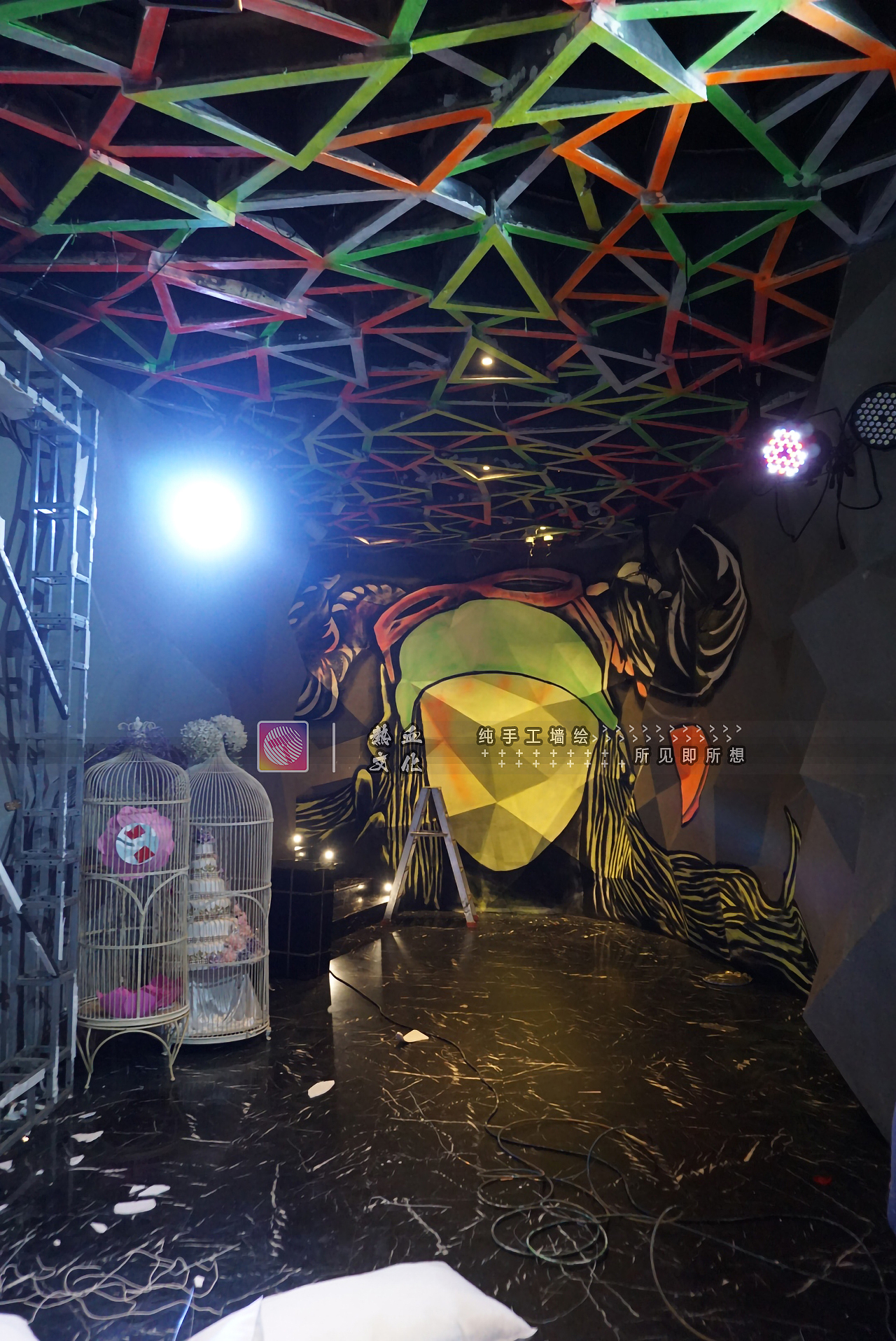 荧光墙绘喜仕酒吧墙绘壁画