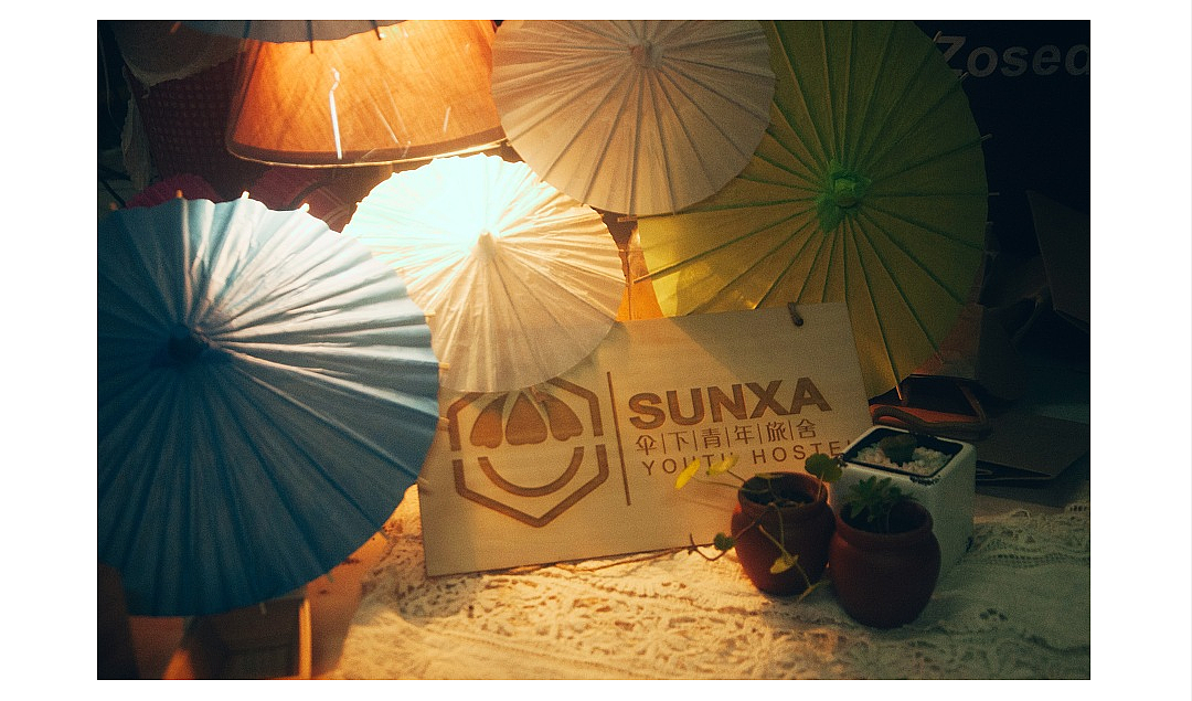 并且在设计的同时要时刻切合自己的主题,才能将品牌更好的体现。