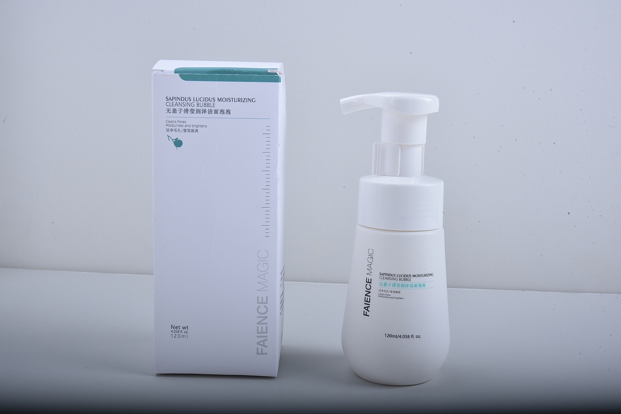 菲诗魔法-洁面-无患子清莹润泽洁面泡泡