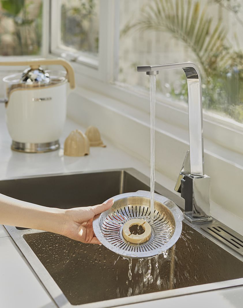 大宇橙汁机拍摄。。唯美女与美食不可辜负（图ZMzQwNjcyNjI0） - 产品摄影 - 站酷设计师产品摄影啊辉原创素材 - 站酷ZCOOL