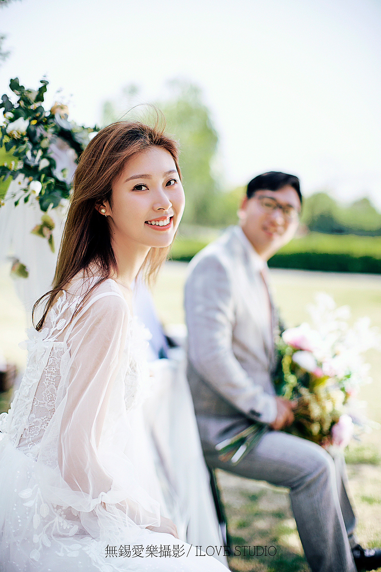 爱乐摄影婚纱作品—《你的笑,点亮了我整个世界》