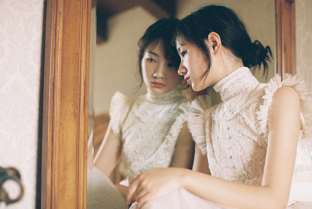 空气中的灰尘都隐约在发光（图ZMTg5MDYxODQ0） - 人像摄影 - 站酷设计师文小雨_Elaine原创素材 - 站酷ZCOOL