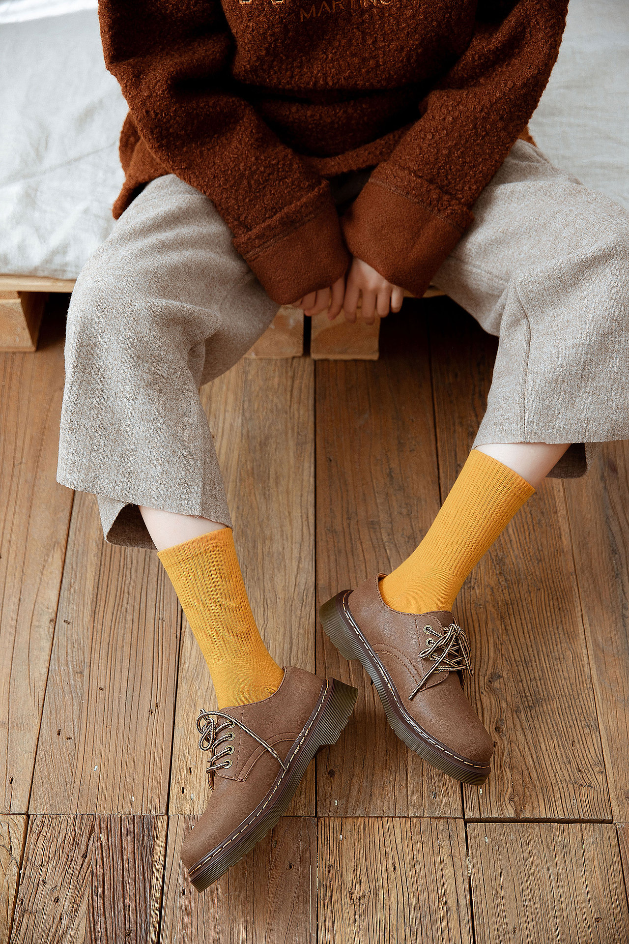 2019秋冬女袜中筒潮袜INS风袜子