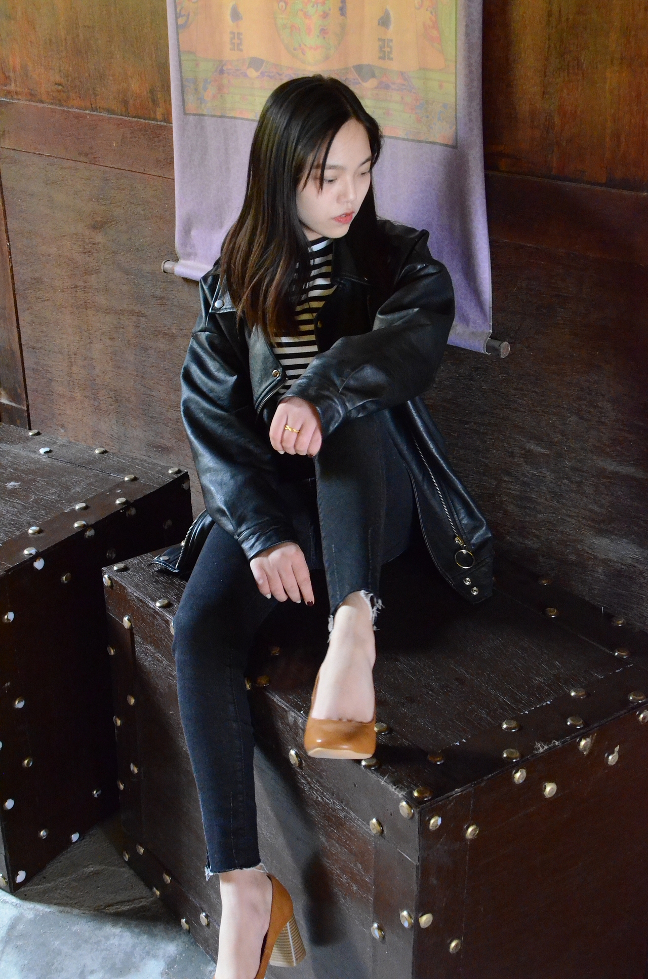 她街拍（图ZOTY1NjUyNjA=） - 人像摄影 - 站酷设计师爱摄影的五花肉原创素材 - 站酷ZCOOL