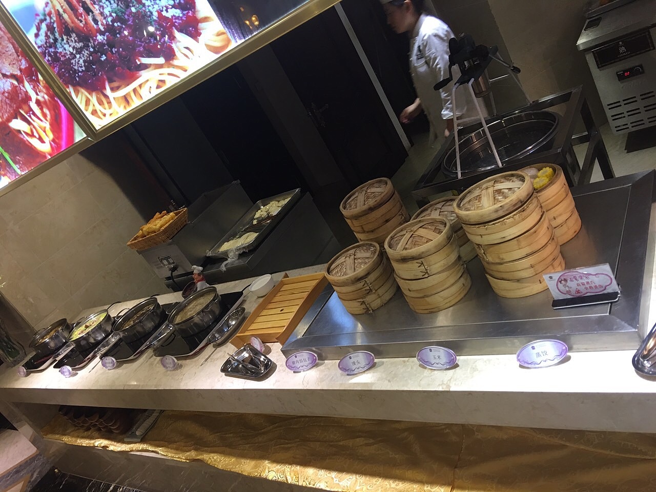 自助餐厅选址定位 餐厅档次提升 自助餐厅烤肉配方