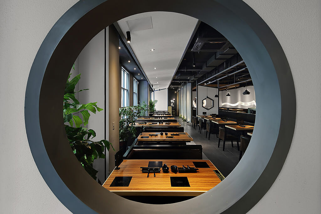 “锅烎火锅店”成都连锁品牌火锅店|谭鸭血设计公司（图ZMTU4MTczMjky） - 家装设计 - 站酷设计师火锅店装修设计A原创素材 - 站酷ZCOOL