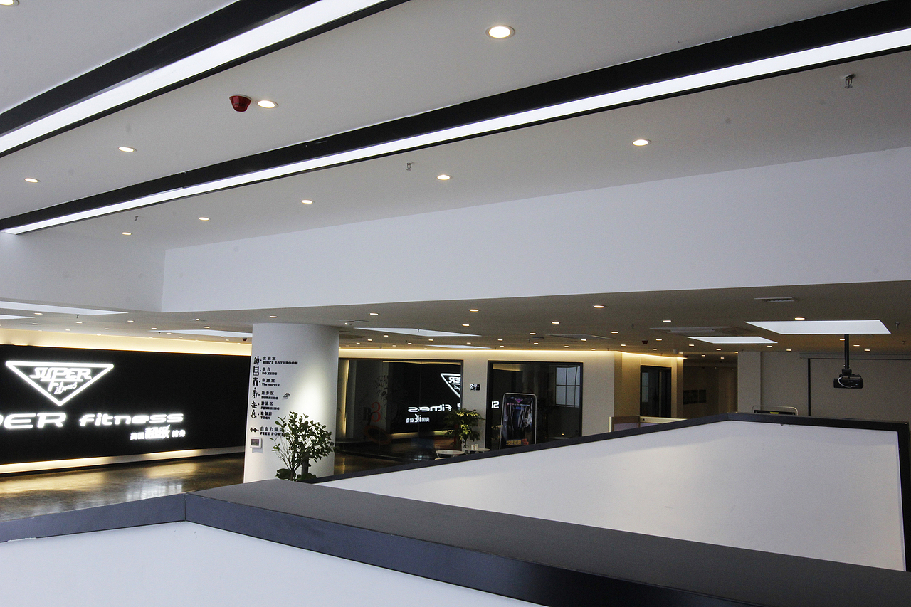 美国超级健身城市经典店空间设计