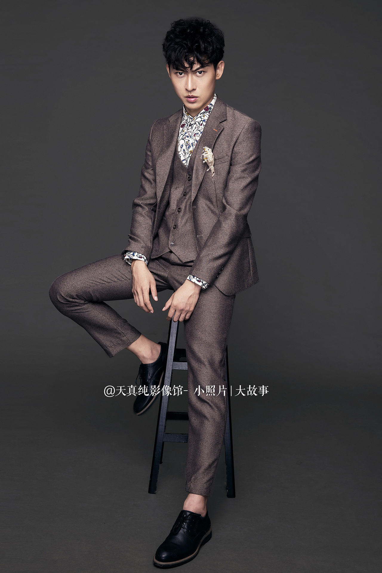 公司形象照企业求职照男士形象照