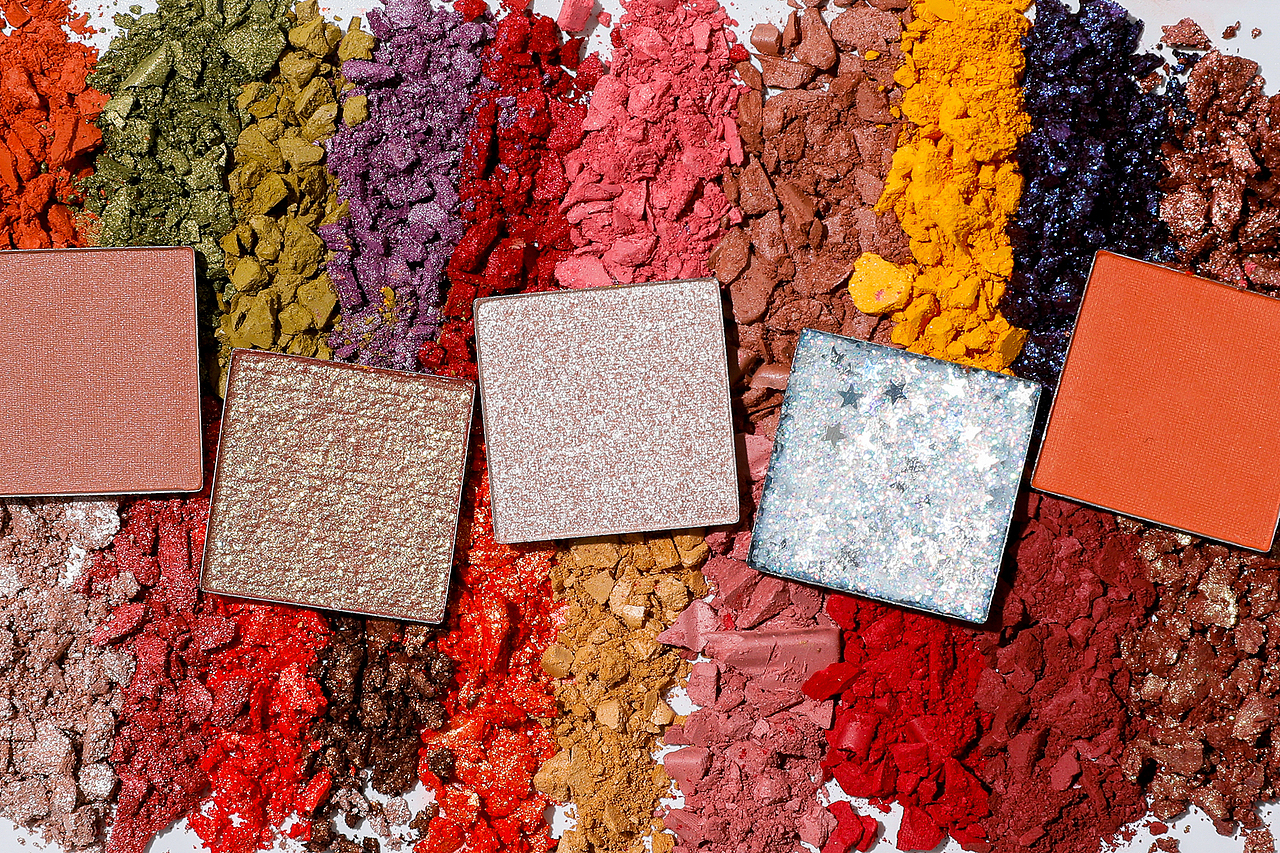 彩妆眼影拍摄 ✖ photography（图ZMTk5NTE0OTQw） - 产品摄影 - 站酷设计师摄影小队长原创素材 - 站酷ZCOOL