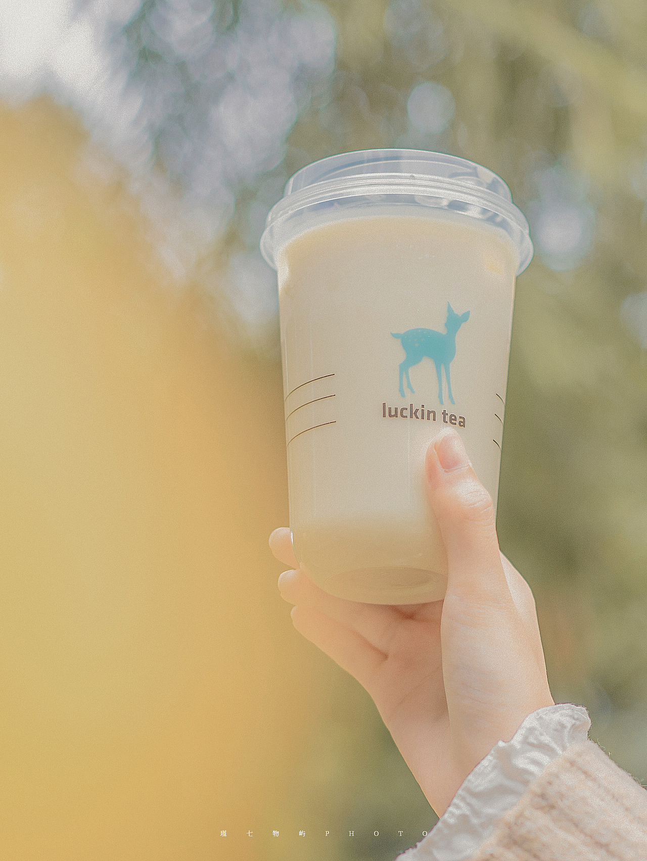 生活摄影 | 瑞幸咖啡产品拍摄植入