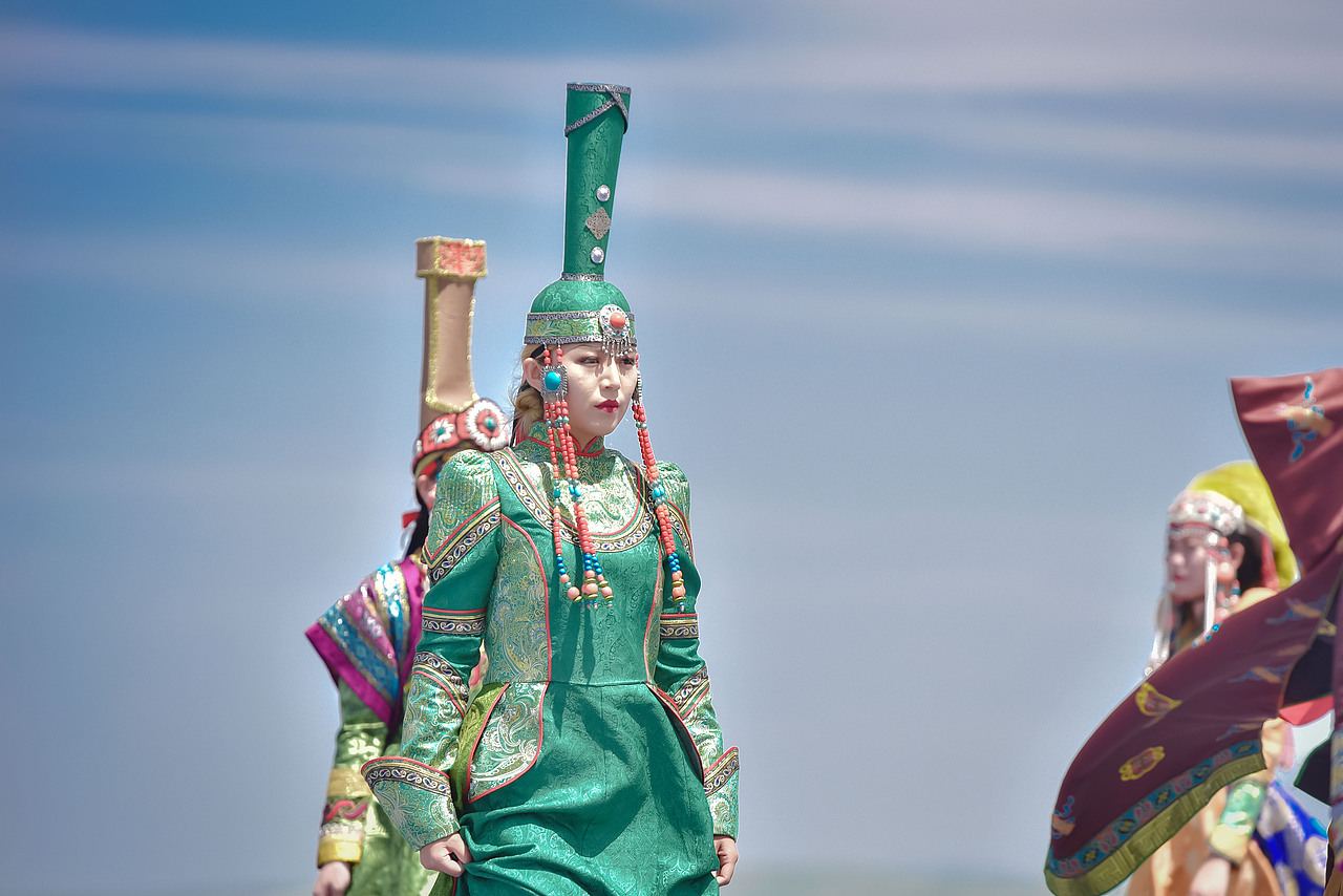 热情奔放的蒙古族庆祝2019中国草原蒙古马文化节