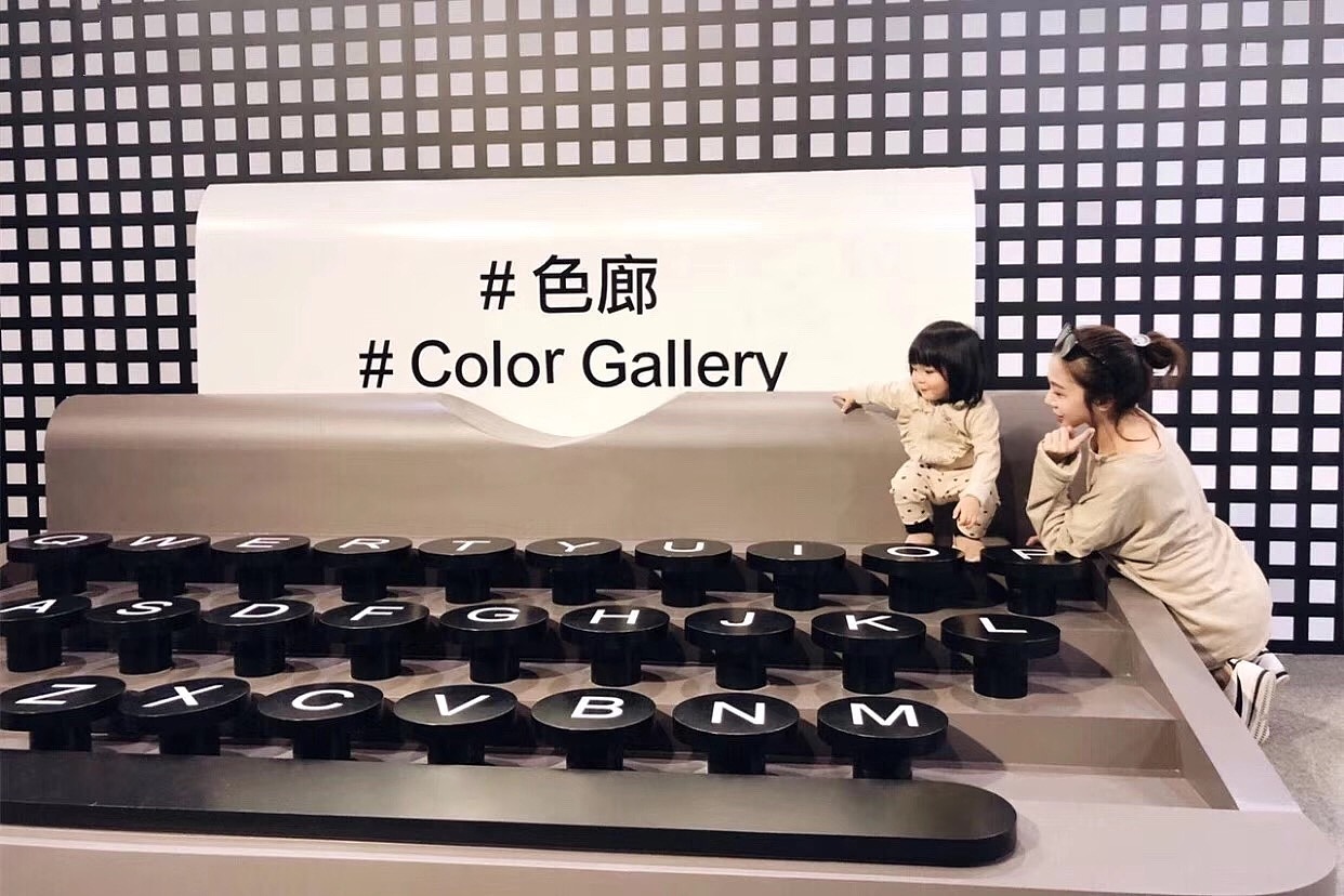 网红色廊-15空间不色不潮 拍到你不要不要