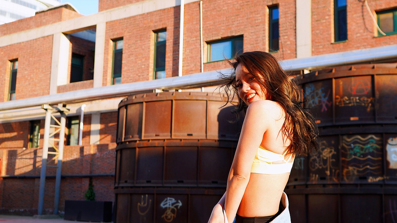 人像摄影-798艺术区（图ZMjUzNDY4OTg0） - 人像摄影 - 站酷设计师历史的尘埃原创素材 - 站酷ZCOOL