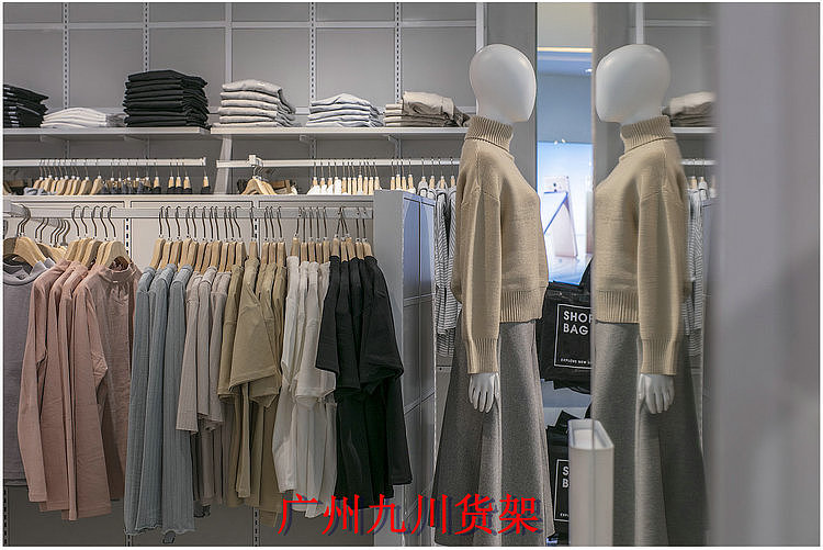 开饰品店伶俐货架的优点是什么名创烤漆货架