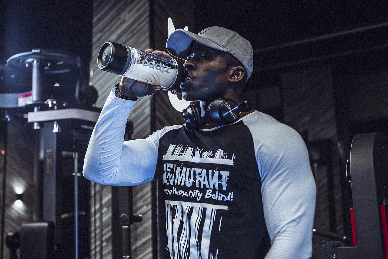 ZIPPO蛋白粉摇杯拍摄