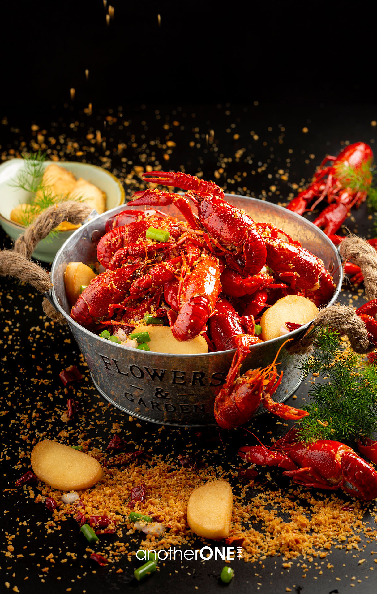 一年一度的龙虾季来袭