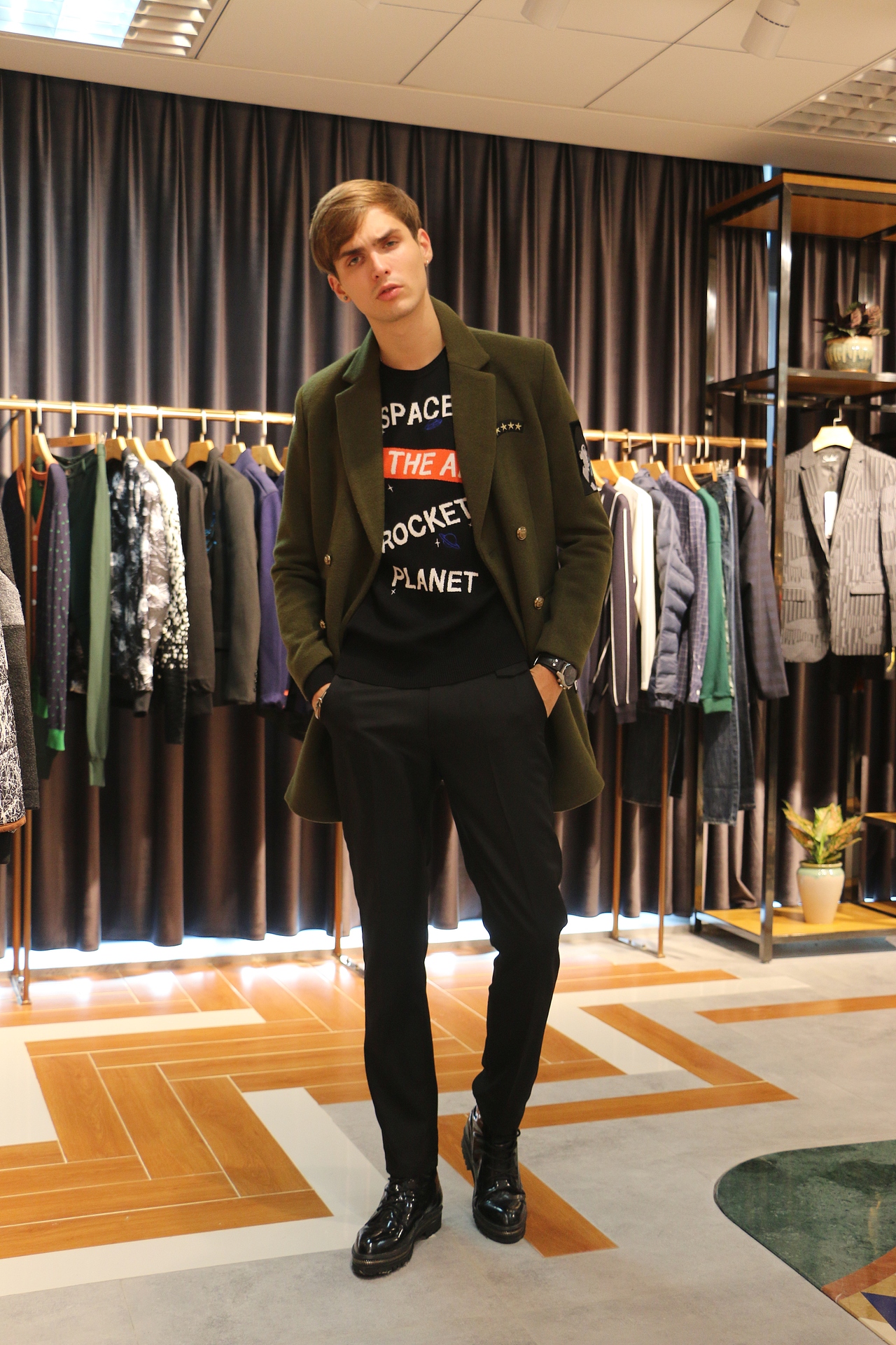 冬季男女装大片模特试镜部分图（图ZOTI2NDI2OTI=） - 人像摄影 - 站酷设计师heaiyuan原创素材 - 站酷ZCOOL