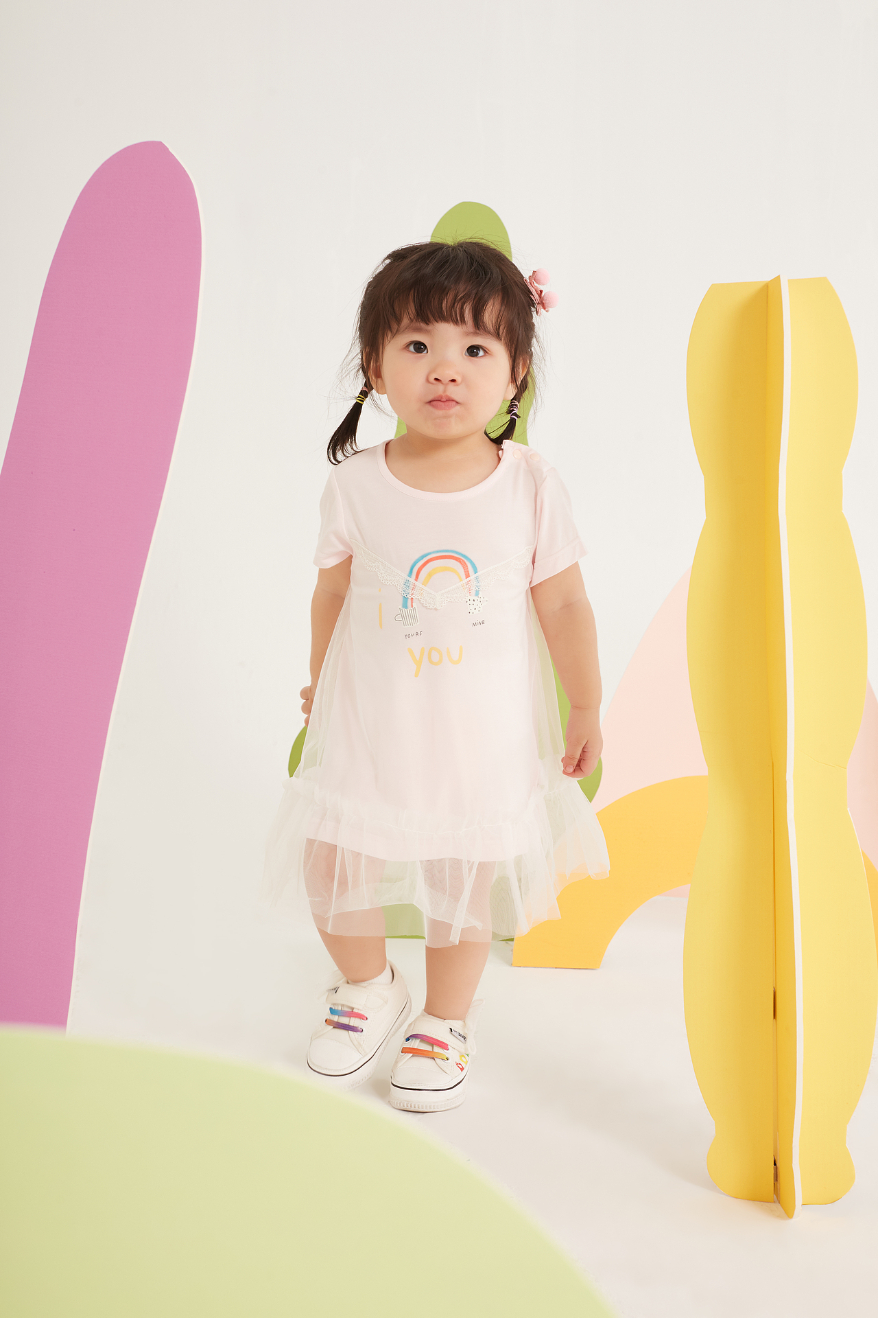 時尚小熊童裝拍攝（圖ZMzMyOTUwNjQw） - 時尚/藝術攝影 - 站酷設計師廣州騰瑜廣告攝影原創(chuàng)素材 - 站酷ZCOOL