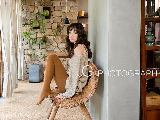 悄悄流行的民宿风打底裤拍摄