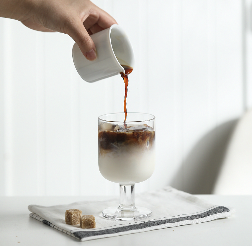 酒杯拍摄|焦糖猫（图ZMjY4NTAxMDUy） - 产品摄影 - 站酷设计师焦糖猫原创素材 - 站酷ZCOOL