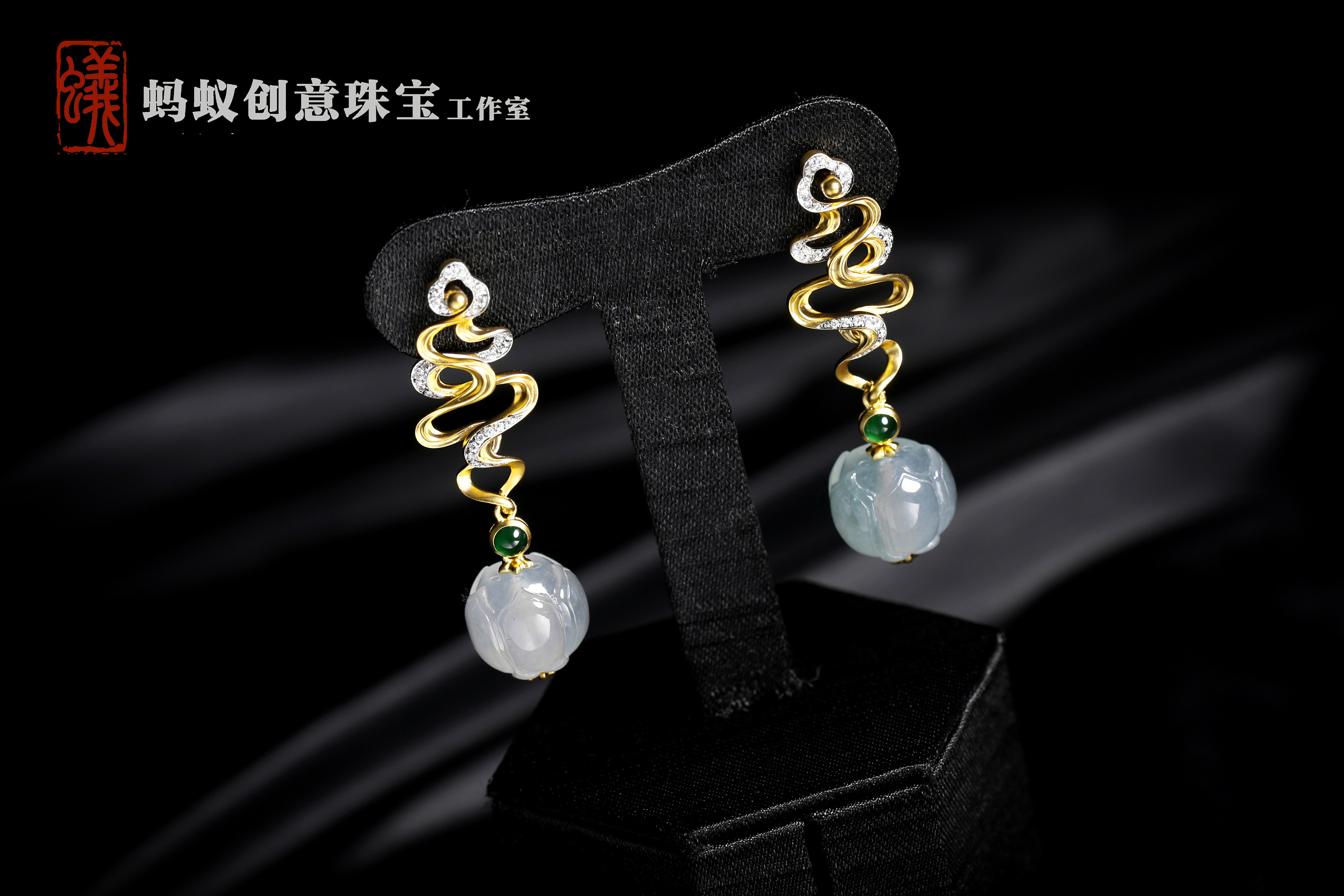【蚂蚁创意珠宝工作室】祥云翡翠莲花耳坠