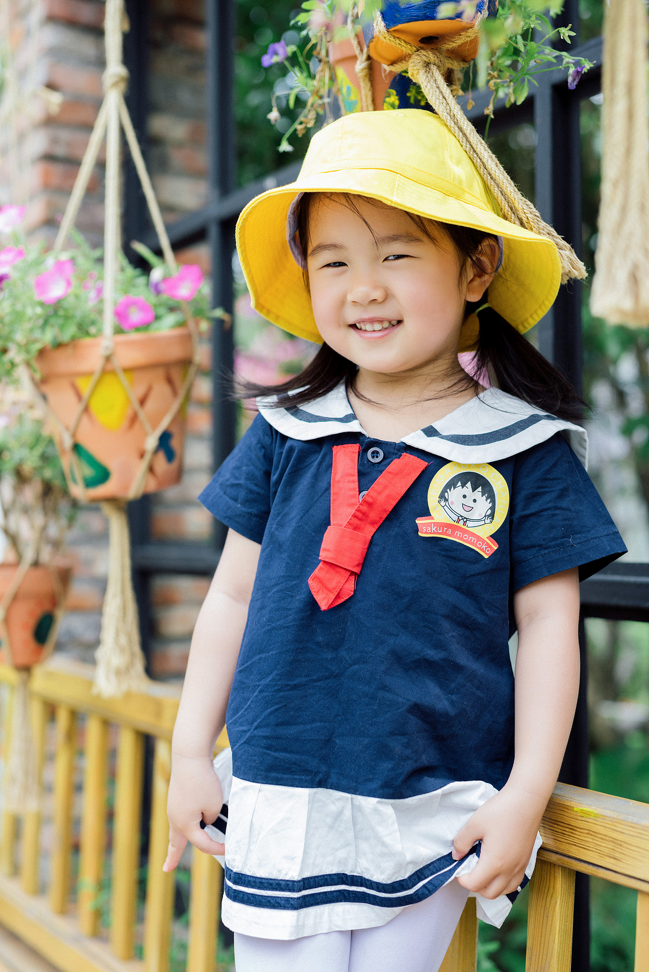 『Happiness is simple』