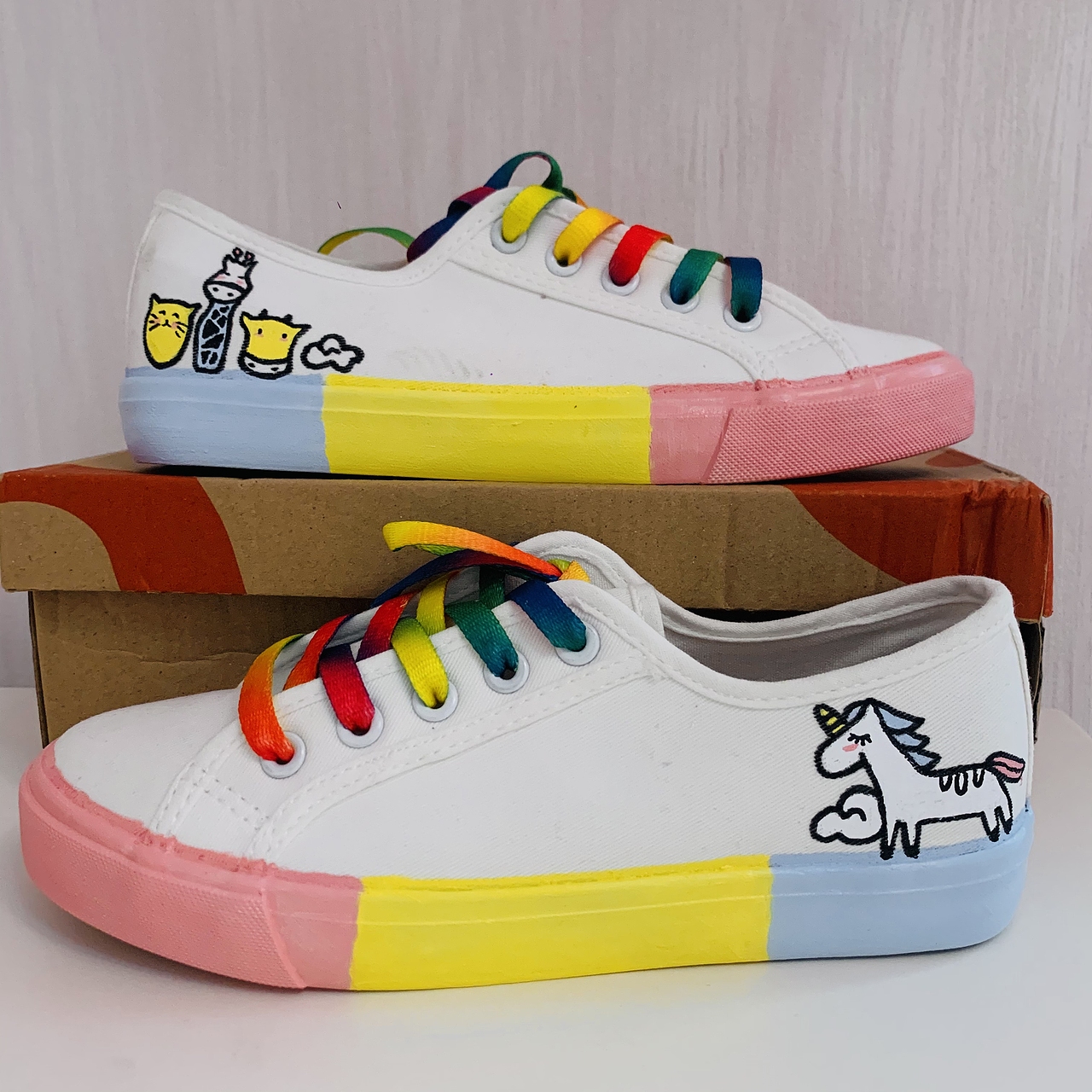 丙烯手绘鞋|插画|新锐潮流插画|ann艺术细菌_原创作品-站酷zcool