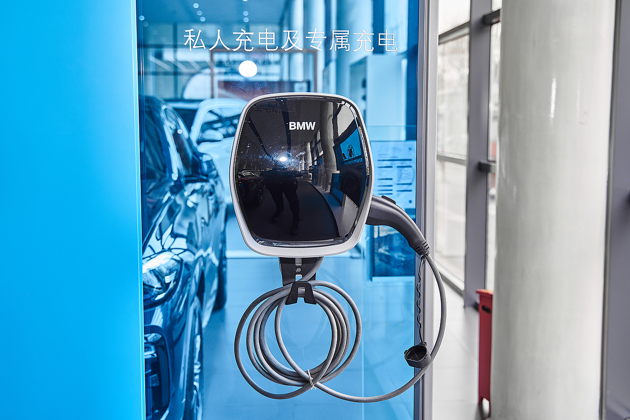 探店拍车-宝马iX3 澎湃i动力 第五代BMW eDrive新科技