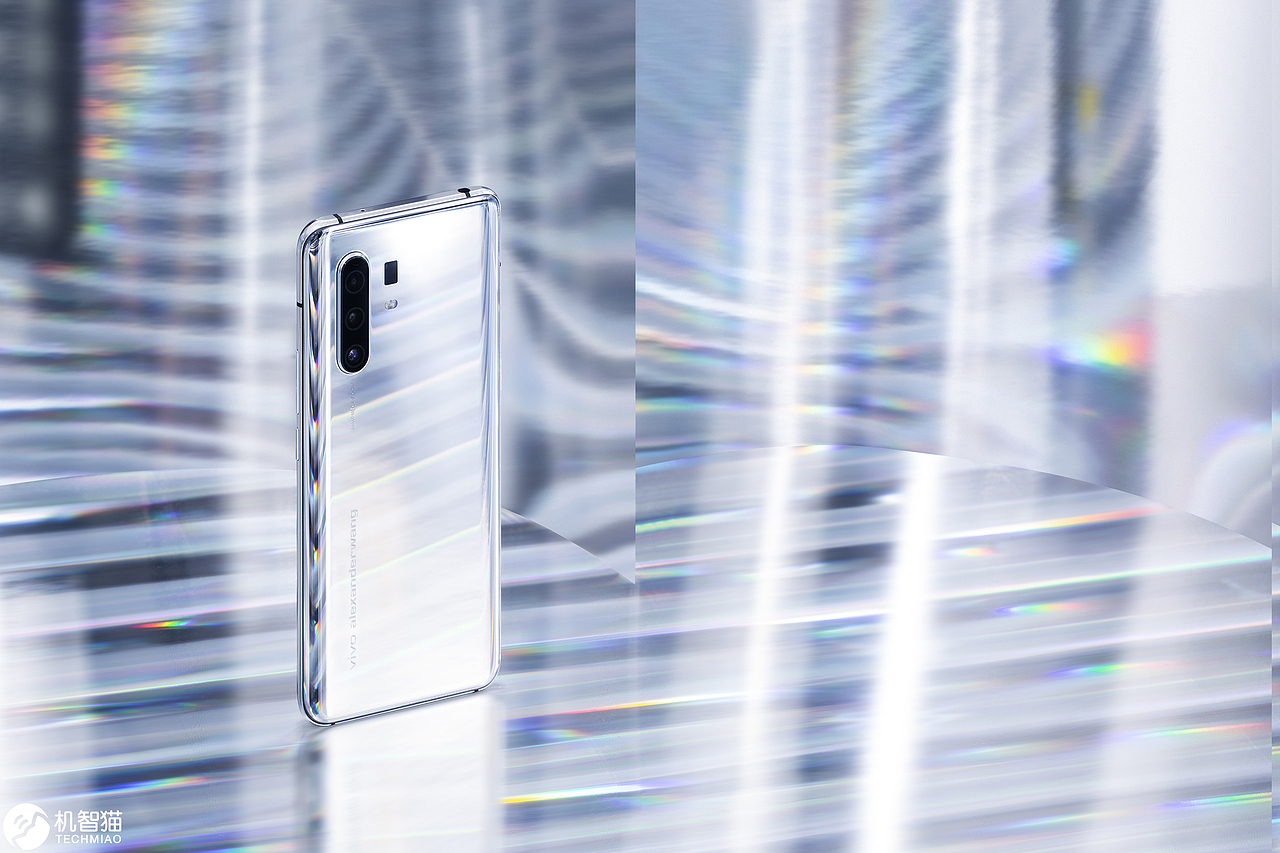 VIVO X30 Pro aw联名限定版&OPPO FINDX2 PRO