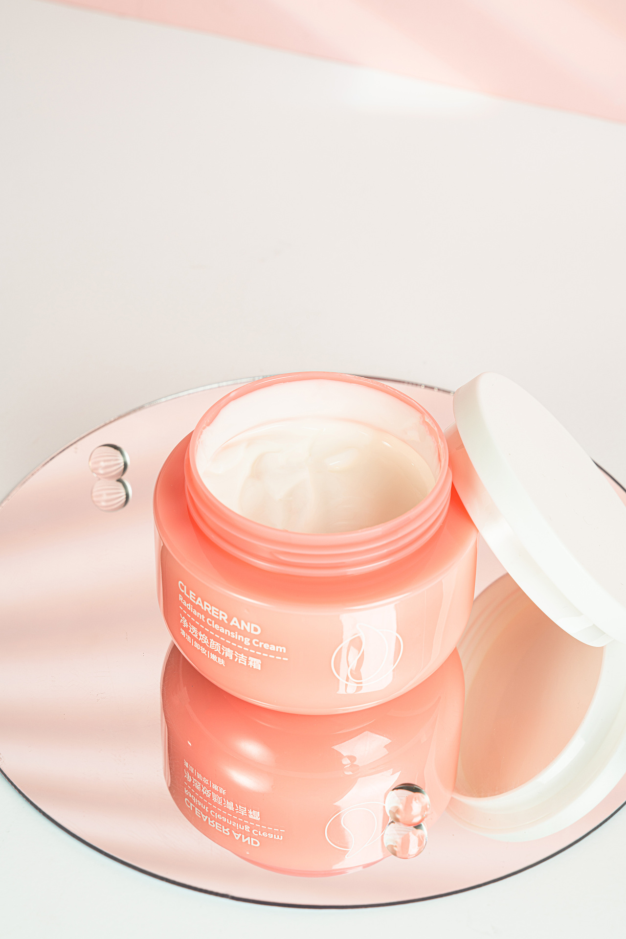 净透焕颜清洁霜丨创意拍摄